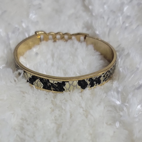 💙BCBGMAXazria Womens Bangle /Bracelet - Picture 4 of 16